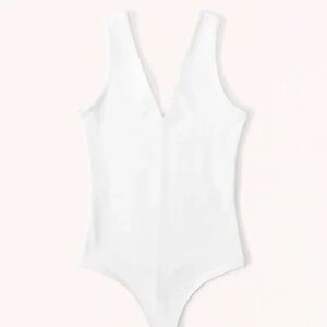 abercrombie & fitch v neck bodysuit ☁️